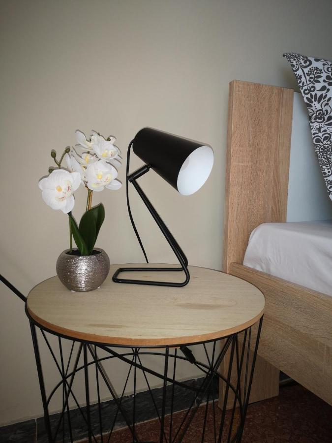 Sea&Sun Glyfada Apartment Ateny Zewnętrze zdjęcie