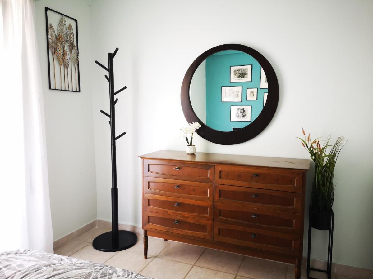 Sea&Sun Glyfada Apartment Ateny Zewnętrze zdjęcie