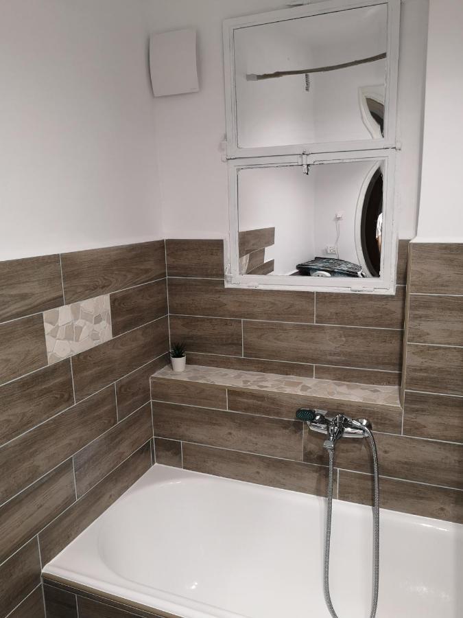 Sea&Sun Glyfada Apartment Ateny Zewnętrze zdjęcie